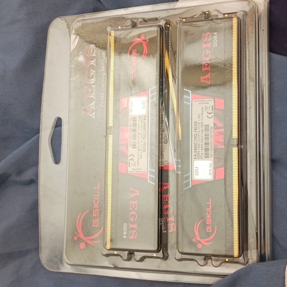 Aegis gaming memory brand new in package ddr4